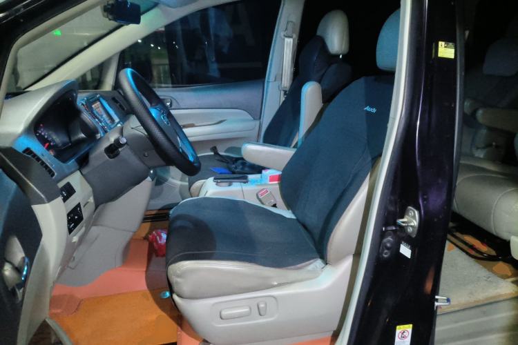 Used BYD M6 2013 2.4L Automatic Luxury Model Left Front Seat
