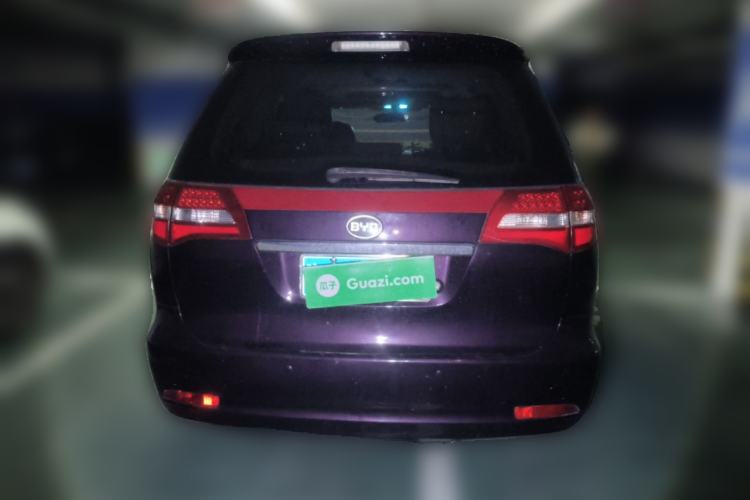 Used BYD M6 2013 2.4L Automatic Luxury Model Rear