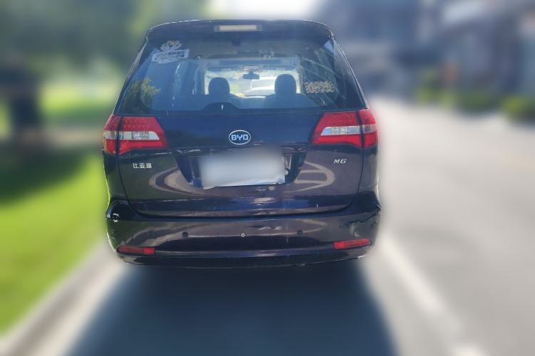Used BYD M6 2013 2.0L Manual Comfort Edition Rear