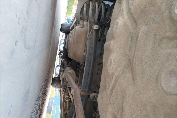 Used BYD M6 2013 2.4L Manual Luxury Model Chassis Rear