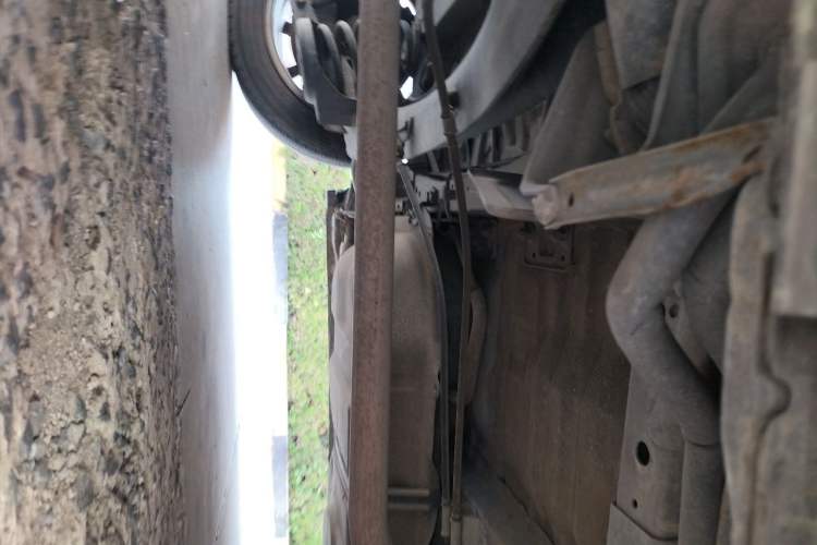 Used BYD M6 2013 2.4L Manual Luxury Model Chassis Rear Right