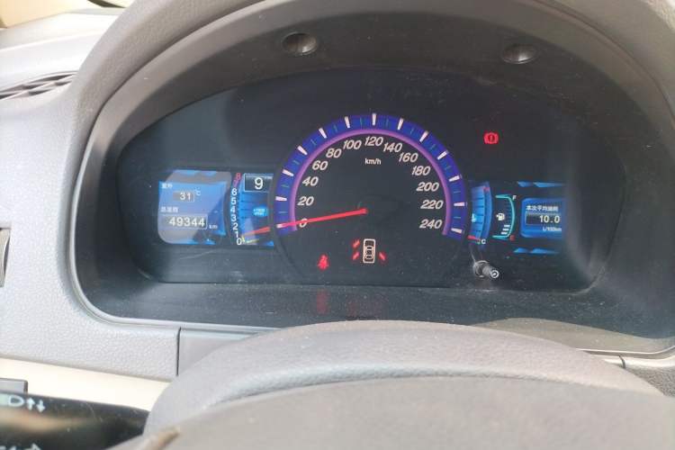 Used BYD M6 2013 2.4L Manual Luxury Model Instrument Cluster