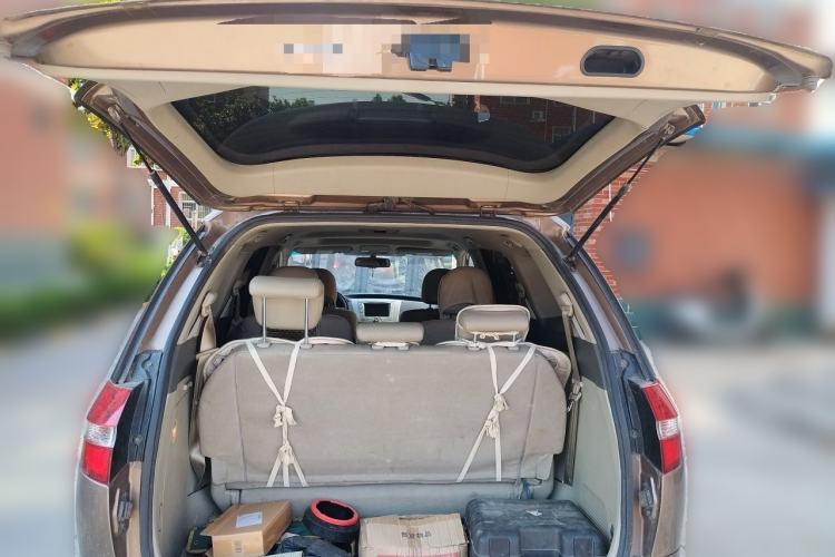 Used BYD M6 2013 2.4L Manual Luxury Model Trunk