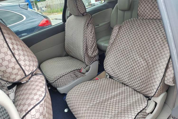 Used BYD M6 2013 2.4L Manual Luxury Model Left Rear Seat