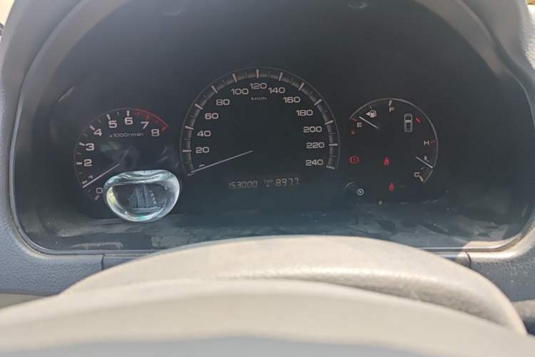 Used BYD M6 2013 2.0L Manual Comfort Edition Odometer Close Up