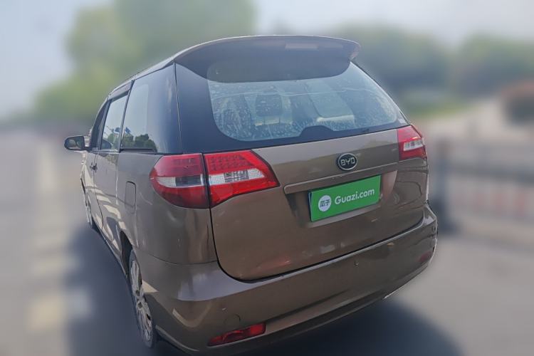 Used BYD M6 2013 2.0L Manual Comfort Edition Rear Left 45 Deg
