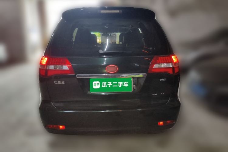 Used BYD M6 2013 2.4L Automatic Luxury Model Exterior 4