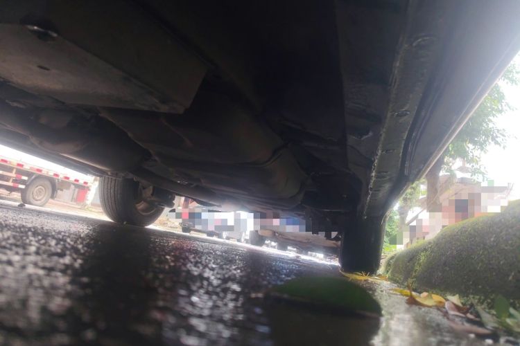 Used BYD M6 2013 2.4L Manual Luxury Model Chassis Front Left