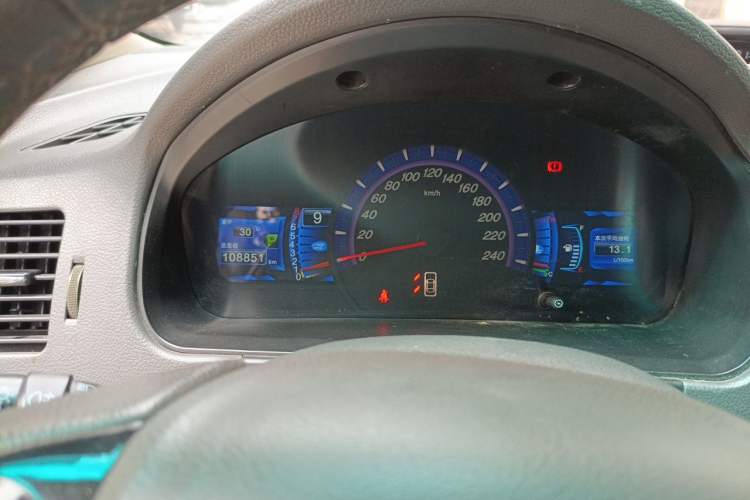 Used BYD M6 2013 2.4L Automatic Luxury Model Instrument Cluster