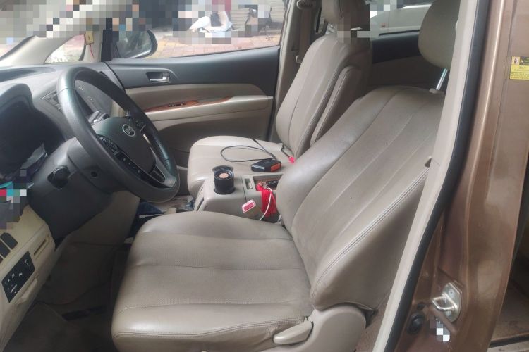 Used BYD M6 2013 2.4L Manual Luxury Model Left Front Seat