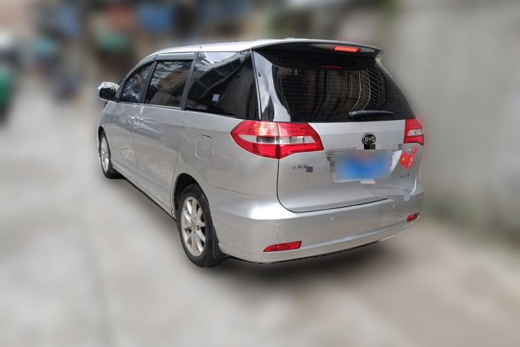 Used BYD M6 2013 2.4L Automatic Luxury Model Rear Left 45 Deg