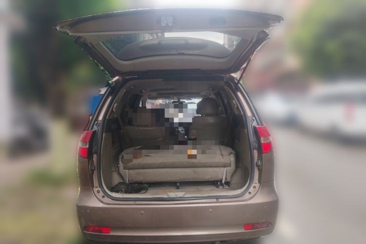 Used BYD M6 2013 2.4L Manual Luxury Model Trunk