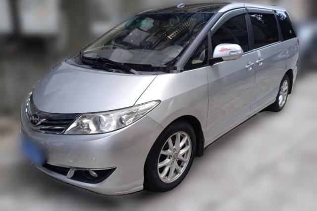 Used BYD M6 2013 2.4L Automatic Luxury Model