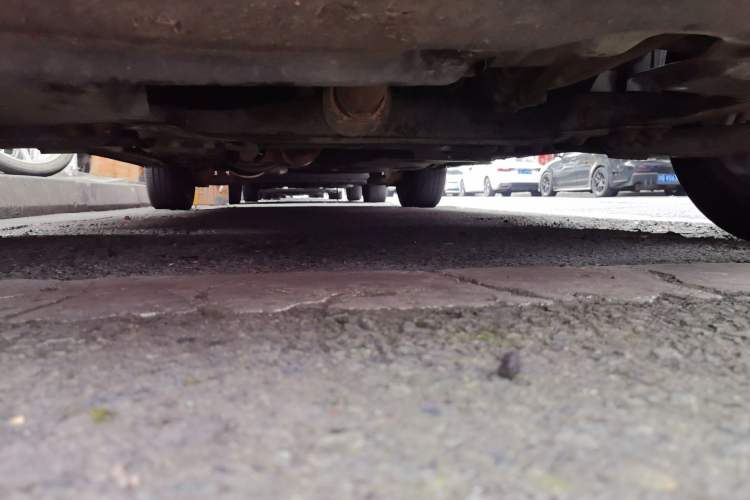 Used BYD M6 2013 2.0L Manual Comfort Edition Chassis Front