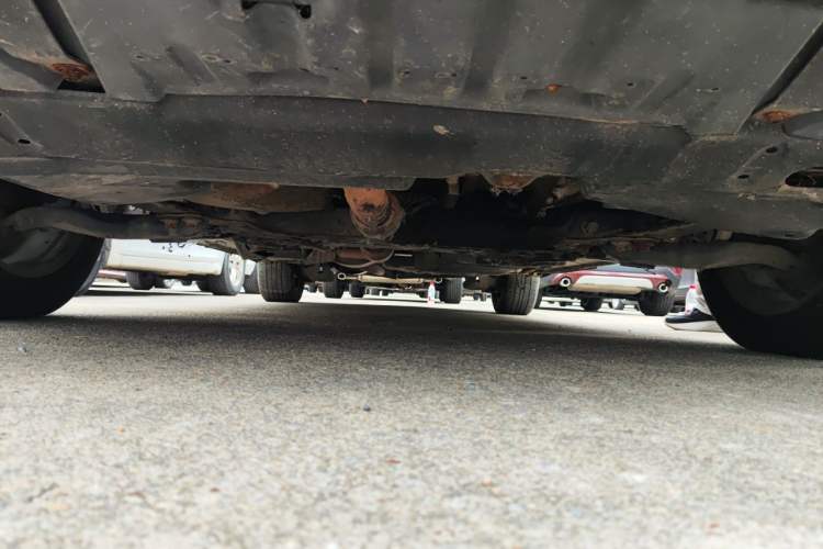 Used BYD M6 2013 2.0L Manual Comfort Edition Chassis Front