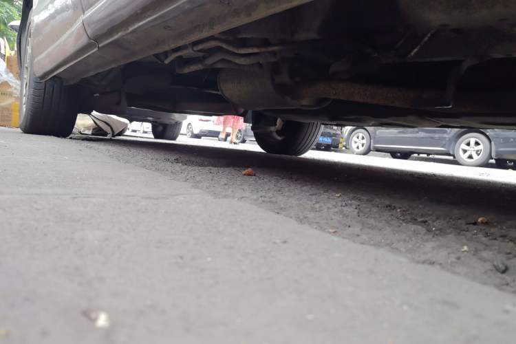 Used BYD M6 2013 2.0L Manual Comfort Edition Chassis Front Left