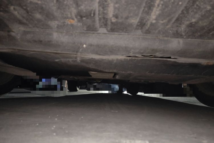 Used BYD M6 2013 2.4L Automatic Luxury Model Chassis Front