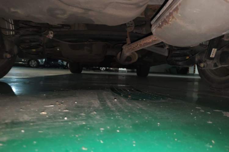Used BYD M6 2013 2.0L Manual Comfort Edition Chassis Rear