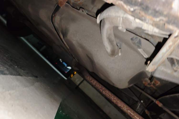 Used BYD M6 2013 2.0L Manual Comfort Edition Chassis Rear Left