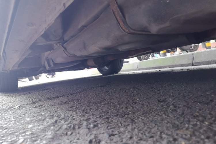 Used BYD M6 2013 2.0L Manual Comfort Edition Chassis Rear Right