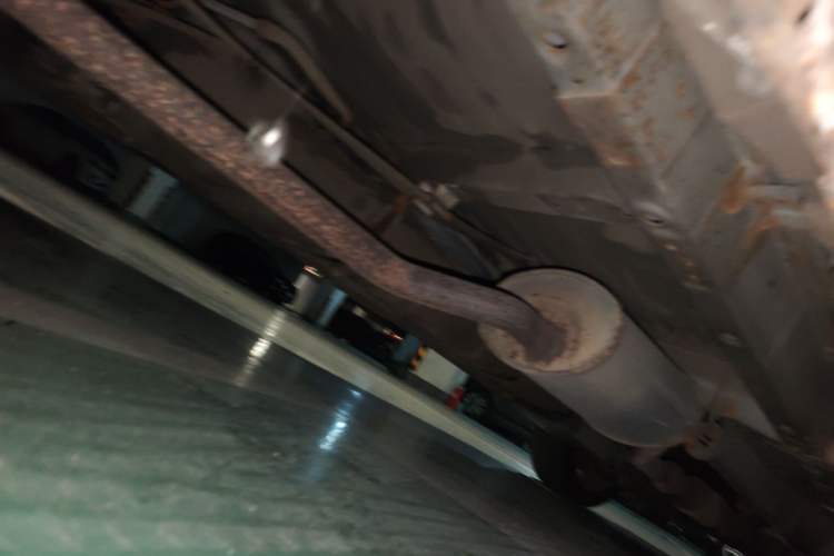 Used BYD M6 2013 2.0L Manual Comfort Edition Chassis Rear Right