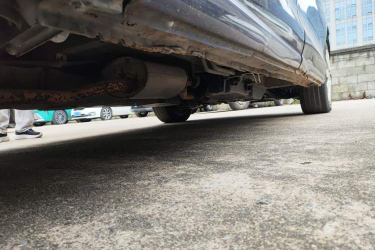 Used BYD M6 2013 2.0L Manual Comfort Edition Chassis Rear Right