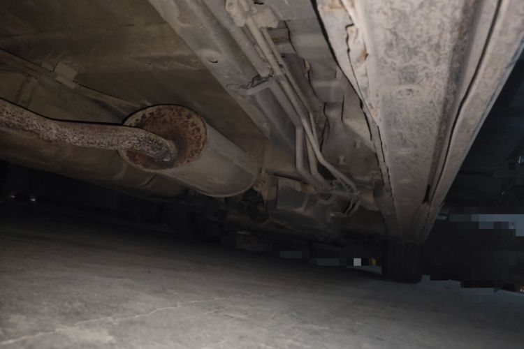 Used BYD M6 2013 2.4L Automatic Luxury Model Chassis Rear Right