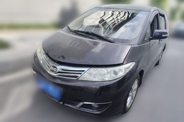 Used BYD M6 2013 2.4L Automatic Luxury Model