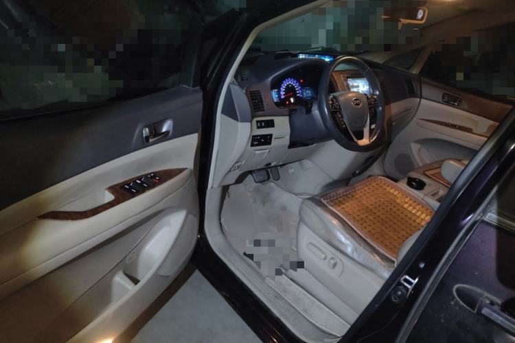 Used BYD M6 2013 2.4L Automatic Luxury Model Driver Seat
