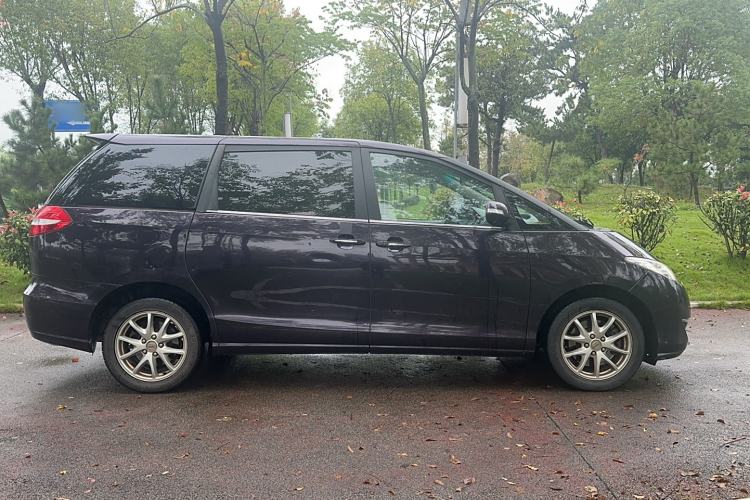 Used BYD M6 2013 2.4L Manual Luxury Model Exterior 2