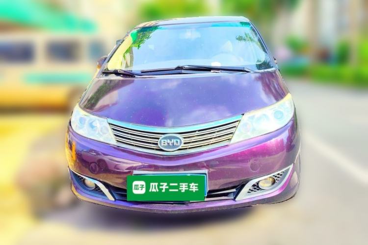 Used BYD M6 2013 2.0L Manual Comfort Edition Front