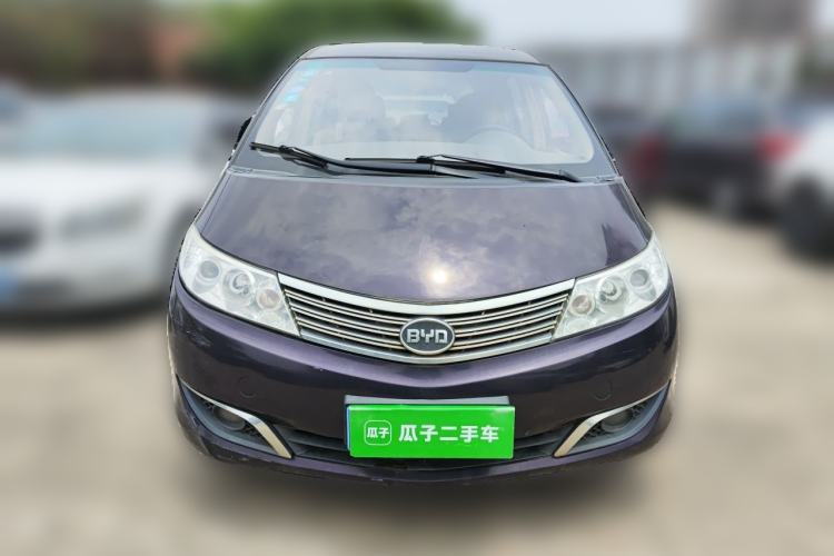 Used BYD M6 2013 2.0L Manual Comfort Edition Front