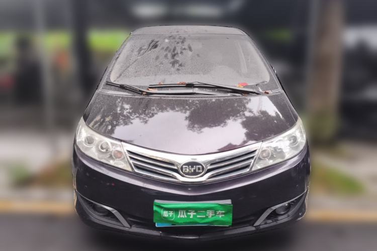 Used BYD M6 2013 2.4L Manual Luxury Model Front