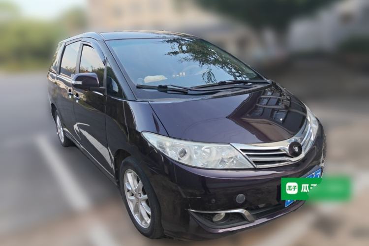 Used BYD M6 2013 2.4L Automatic Luxury Model Front Right 45 Deg