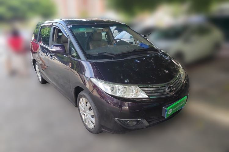 Used BYD M6 2013 2.0L Manual Comfort Edition Front Right 45 Deg
