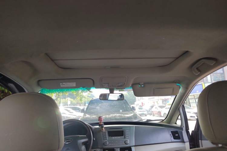 Used BYD M6 2013 2.0L Manual Comfort Edition Headliner