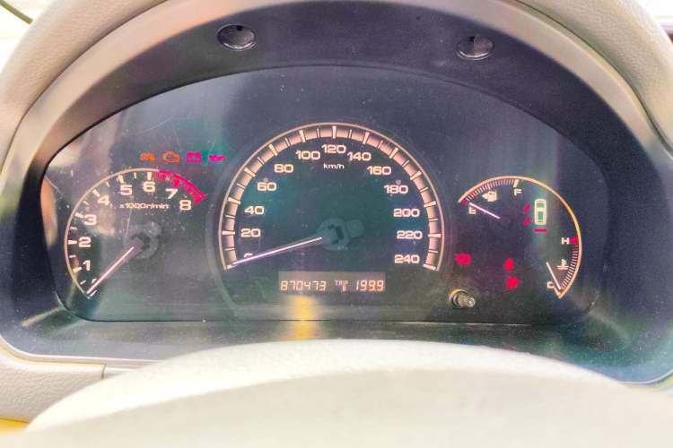 Used BYD M6 2013 2.0L Manual Comfort Edition Instrument Cluster