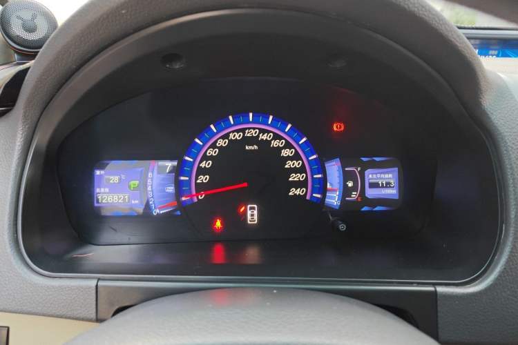 Used BYD M6 2013 2.4L Automatic Luxury Model Instrument Cluster