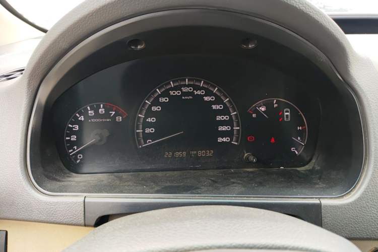 Used BYD M6 2013 2.0L Manual Comfort Edition Instrument Cluster