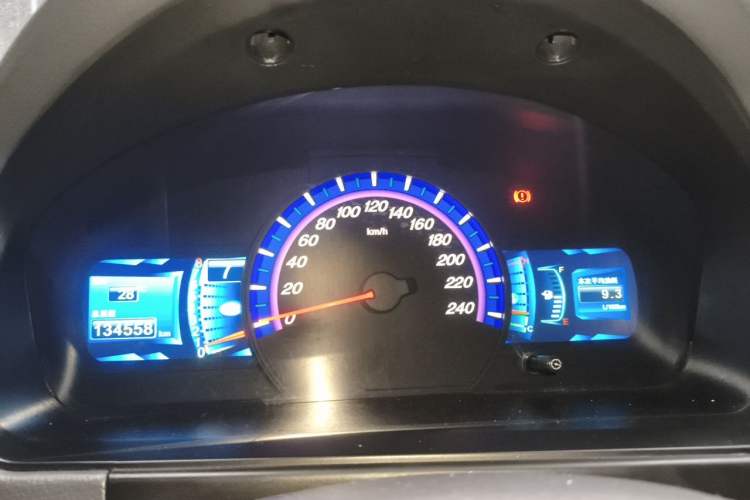 Used BYD M6 2013 2.4L Manual Luxury Model Instrument Cluster
