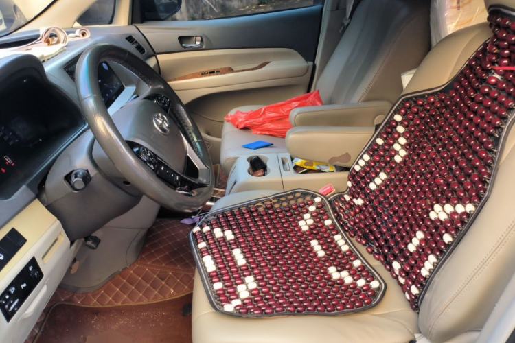 Used BYD M6 2013 2.4L Automatic Luxury Model Left Front Seat