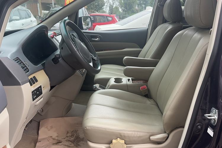 Used BYD M6 2013 2.4L Manual Luxury Model Left Front Seat