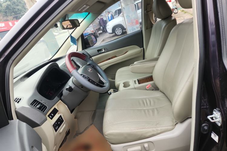 Used BYD M6 2013 2.4L Automatic Luxury Model Left Front Seat