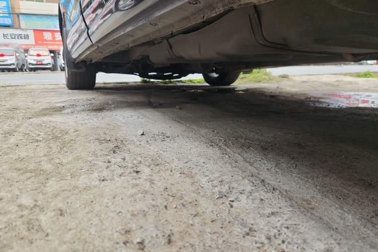 Used BYD M6 2013 2.4L Automatic Luxury Model Left Side Sill