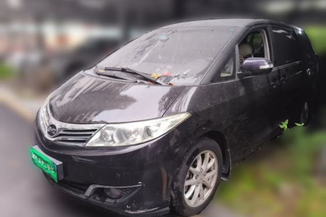 Used BYD M6 2013 2.4L Manual Luxury Model