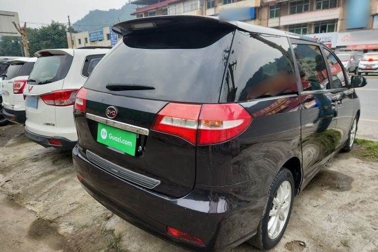 Used BYD M6 2013 2.4L Automatic Luxury Model Rear Right 45 Deg