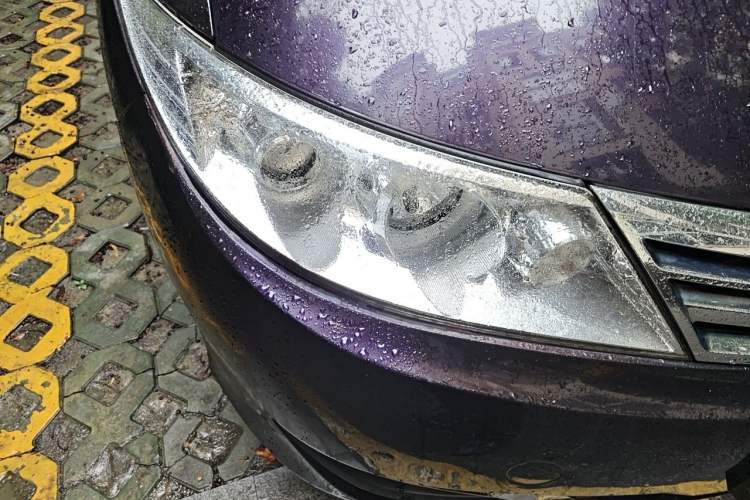 Used BYD M6 2013 2.4L Automatic Luxury Model Right Front Headlight