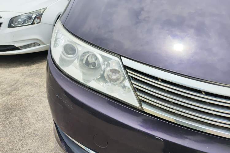 Used BYD M6 2013 2.0L Manual Comfort Edition Right Front Headlight