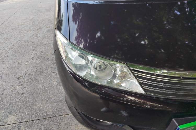 Used BYD M6 2013 2.0L Manual Comfort Edition Right Front Headlight