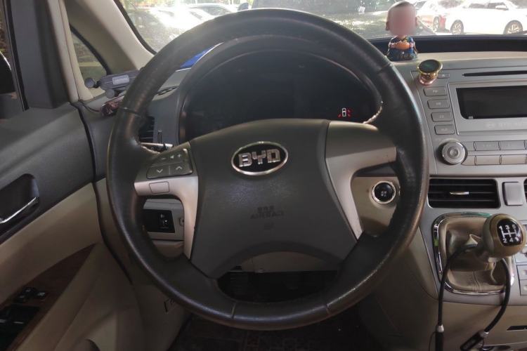 Used BYD M6 2013 2.0L Manual Comfort Edition Steering Wheel